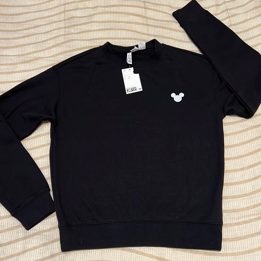 H&M Disney Black Sweater XS